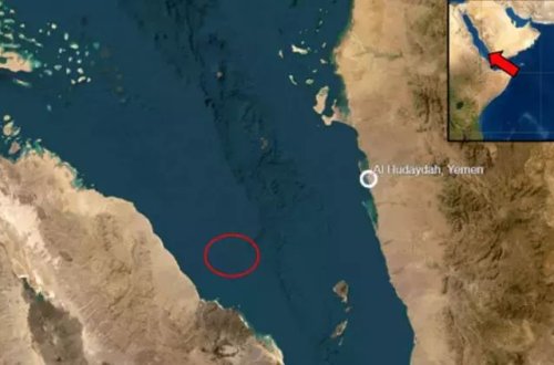 Husilər Qırmızı dənizdə yunan şirkətinə məxsus gəmini vurub