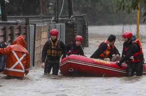Çilidə güclü daşqın və tufan baş verib
