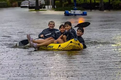 ABŞ-ın Florida ştatında daşqınlar səbəbindən fövqəladə vəziyyət elan edilib