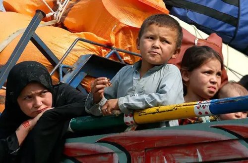 Dünya üzrə qaçqınların sayı 120 milyona çatıb