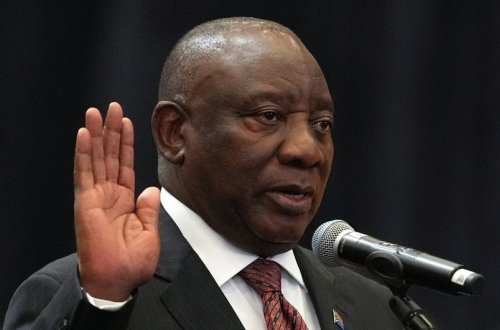 Ramafoza yenidən CAR-ın prezidenti seçilib