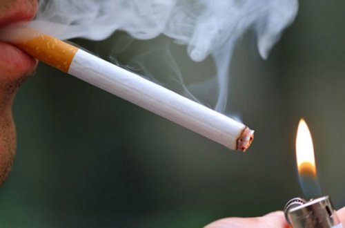 Sevgilisinə yatdığı yerdə siqaretlə işgəncə vermişdi - 2 il cəza aldı