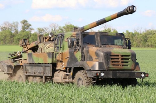 Ermənistan və Fransa CAESAR haubitsalarının tədarükünə dair müqavilə imzalayıb