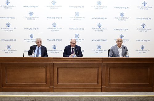 YAP Milli Məclisin buraxılması təşəbbüsünü irəli sürdü - Fotolar