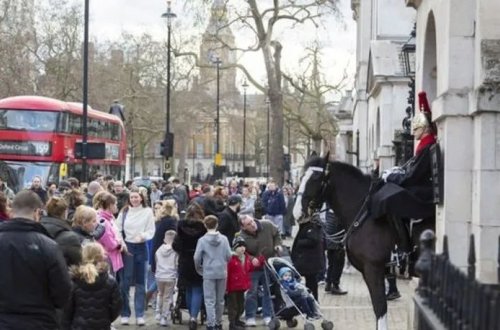 Böyük Britaniyada istehlakçı inamı qismən bərpa olundu