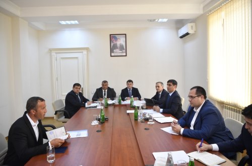 Nazir Məcnun Məmmədov Astarada vətəndaşları qəbul edib, fermerlərlə görüşüb