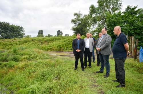 Kənd təsərrüfatı naziri Məcnun Məmmədov Astara, Lənkəran və Lerikdə təsərrüfatlara baş çəkib, fermerlərlə görüşüb