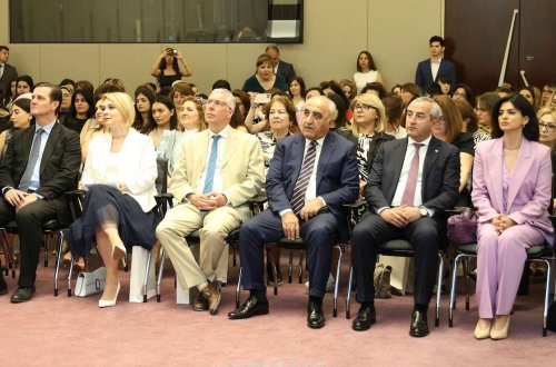 При поддержке Yelo Bank прошел Международный форум «Эколингвистика»