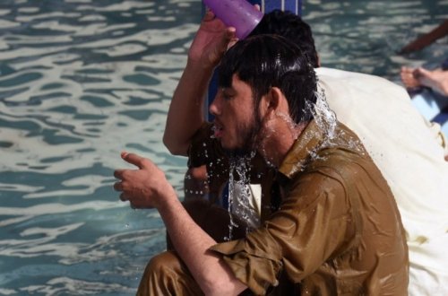 Pakistanda anomal istilər 500-dən çox can aldı