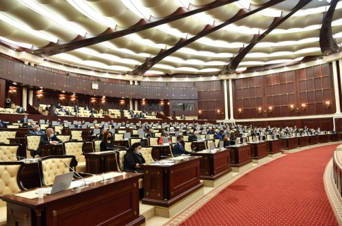 VI çağırış Milli Məclisin sonuncu plenar iclasının gündəliyinə dəyişiklik edilib