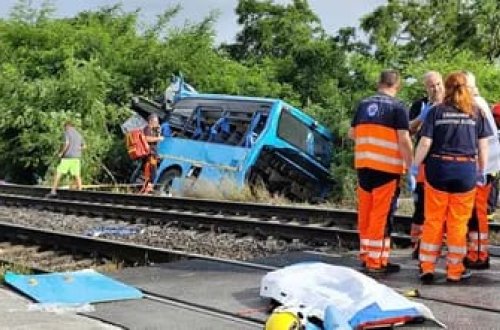 Slovakiyada sərnişin qatar qəzası baş verib: 6 ÖLÜ VAR
