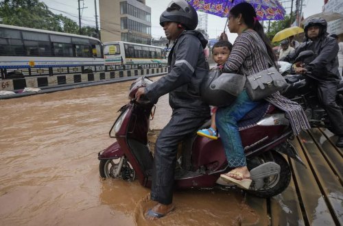 Hindistanda daşqınlar nəticəsində 11 nəfər ölüb