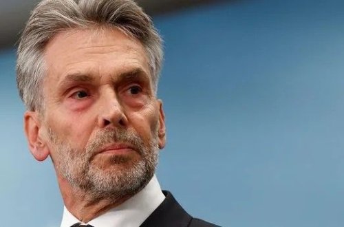 Dik Schoof Hollandiyanın yeni baş naziri oldu