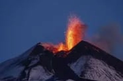 İtaliyadakı Etna dağı yenidən aktivləşib