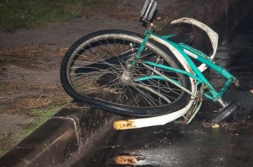 Bakıda 17 yaşlı velosipedçini avtomobil vurub