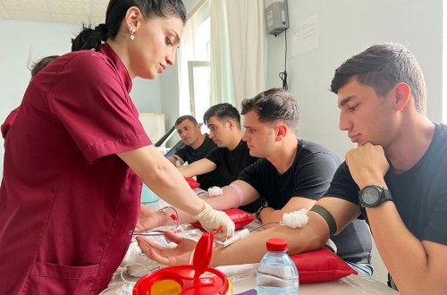 Hərbi hissədə qanvermə aksiyası keçirilib