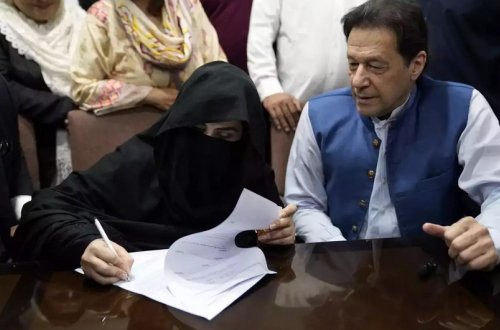 Məhkəmə Pakistanın sabiq baş naziri İmran Xana növbəti ittiham irəli sürüb