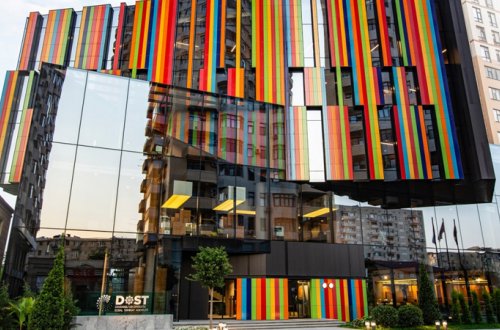 DOST adı 40 milyonluq qalmaqalada hallanan iş adamına 853 min verəcək