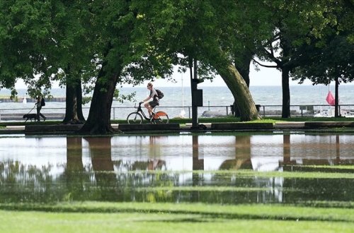 Kanadanın Toronto şəhərində güclü yağışlar daşqınlara səbəb olub