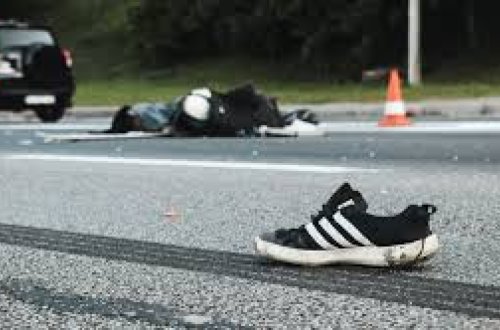 Azərbaycanda DƏHŞƏT: Dalaşdığı qohumunu vurub üstündən avtomobillə keçdi