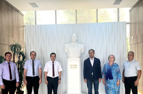 Deputat Ucar şəhər mərkəzində səyyar qəbul keçirib