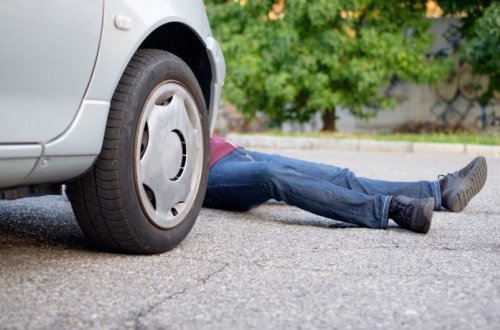 Şəmkirdə 72 yaşlı kişini avtomobil vuraraq öldürüb