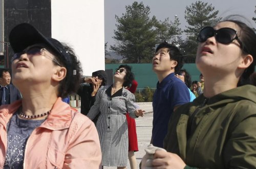 Şimali Koreyanın göndərdiyi zibil balonları Cənubi Koreya prezidentinin ofisinə düşüb