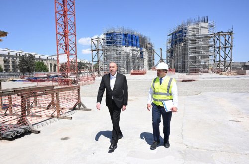 Prezident Bakıda Zəfər parkında aparılan tikinti işləri ilə tanış olub - FOTO