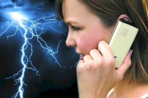 Azərbaycan əhalisinə xəbərdarlıq - Bu vaxtlarda telefonla danışmayın