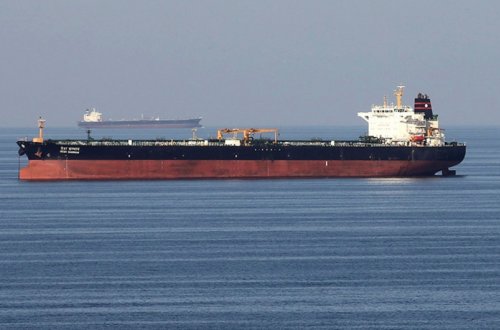 İran sahillərində qaçaqmalçılıq yolu ilə 700 min litrdən çox neft daşıyan tanker saxlanılıb