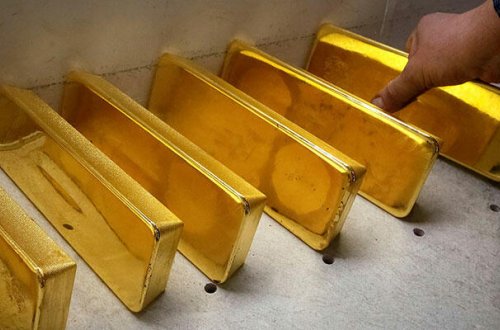 Qızılın qiyməti 2 500 dolları ötdü