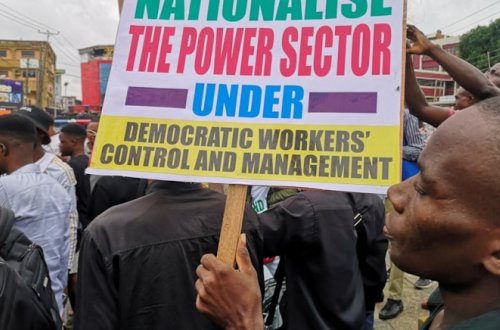 Bu ölkədə benzinin qiymətinin qalxması etirazlara səbəb oldu: 17 nəfər öldü