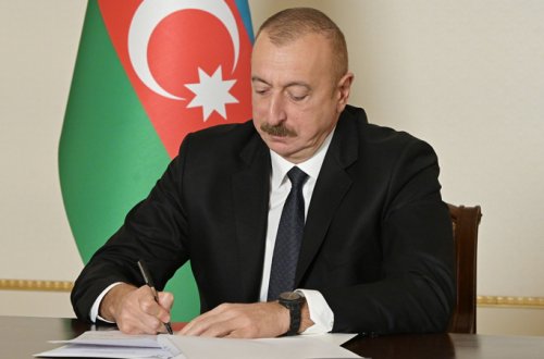 Prezident Fərid Əhmədova yeni vəzifə verdi (SƏRƏNCAM)