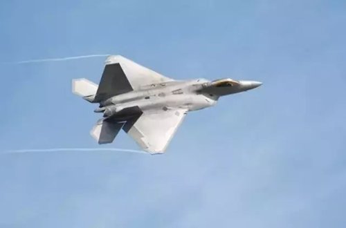 ABŞ ordusu Yaxın Şərqə F-22 döyüş təyyarələri göndərib