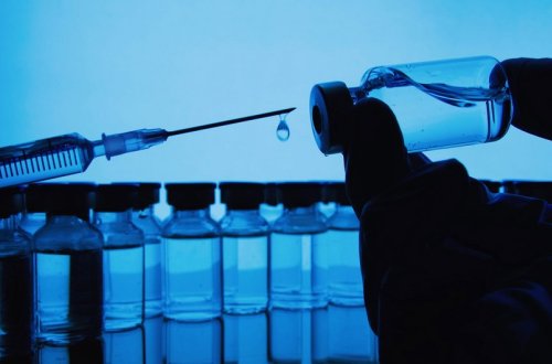 Alimlər vaksinlərin nevroloji fəsadlarını açıqlayıblar