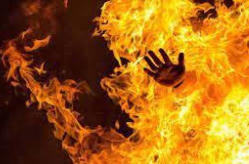 Sabirabadda kimsəsiz şəxs özünü yandırmaq istədi: CƏRİMƏLƏNDİ