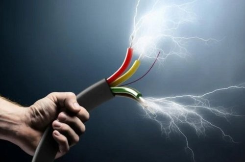 Şəmkirdə 53 yaşlı kişini elektrik cərəyanı vuraraq öldürüb