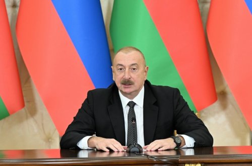 Президенты Азербайджана и России обсудили экологическую ситуацию на Каспии