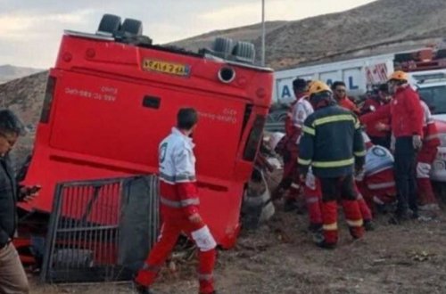 İranda avtobus qəzaya uğrayıb, 35 zəvvar ölüb