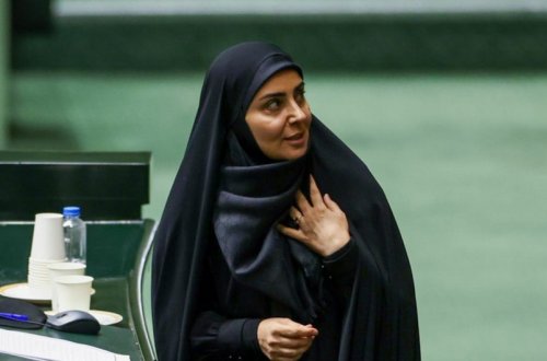 İranda ilk dəfə qadın yollar və şəhərsalma naziri təyin edilib