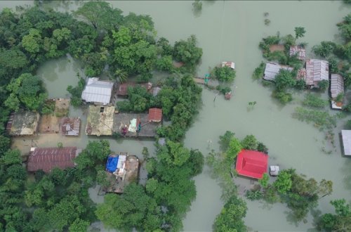 Hindistan və Banqladeşdə daşqınlar nəticəsində 15 nəfər öldü