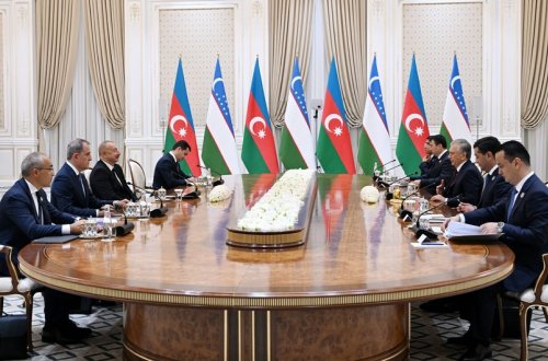 Azərbaycan və Özbəkistan prezidentlərinin məhdud tərkibdə görüşü olub - YENİLƏNİB