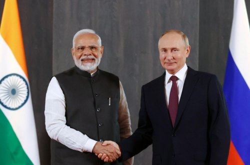 ​​​​​​​Hindistanın Baş naziri Putinlə ikitərəfli tərəfdaşlığı müzakirə edib