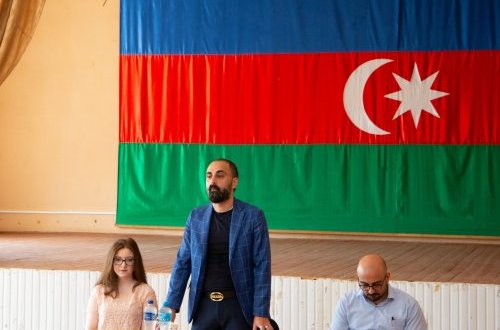 Elşən Gəncəvi seçicilərlə dinləmə görüşünü keçirdi – FOTOLAR