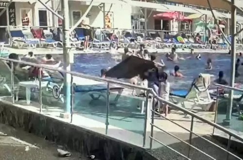 İstirahət edərkən başına baca örtüyü düşən qadın həyatını itirdi