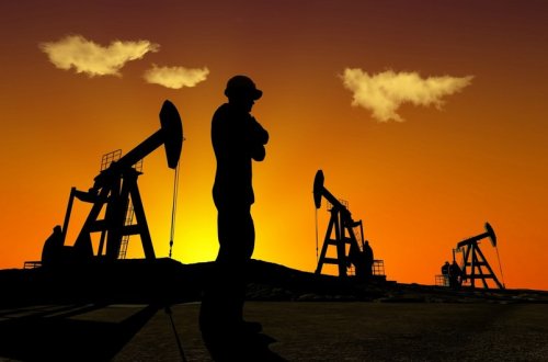 Azərbaycan nefti cüzi ucuzlaşıb