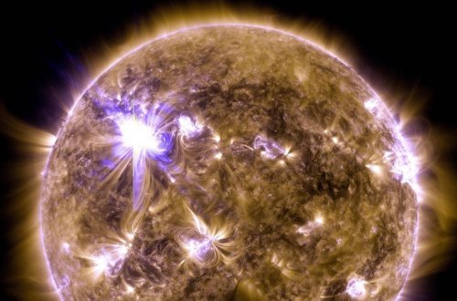 Günəşdə güclü partlayışlar oldu