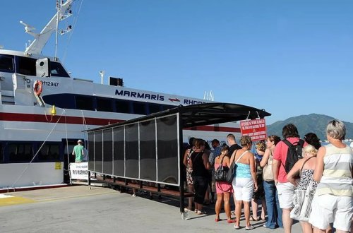 Yunanıstanda turistlərə vergiləri artıracaq