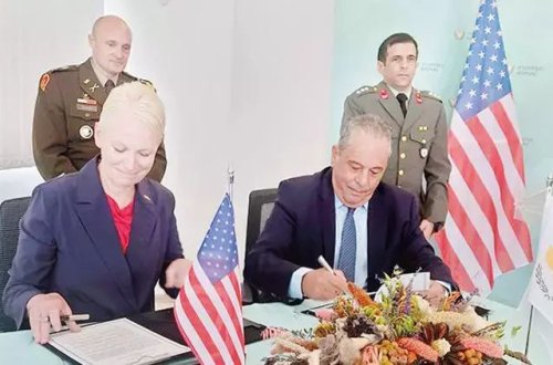 ABŞ Kipr yunanları ilə yeni müqavilə imzaladı