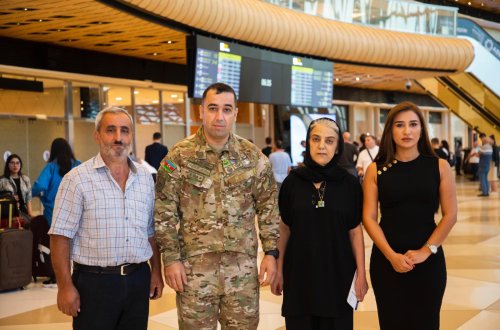 “YAŞAT” Fondu tərəfindən şəhidimizin anası müalicə məqsədilə Türkiyəyə göndərilib